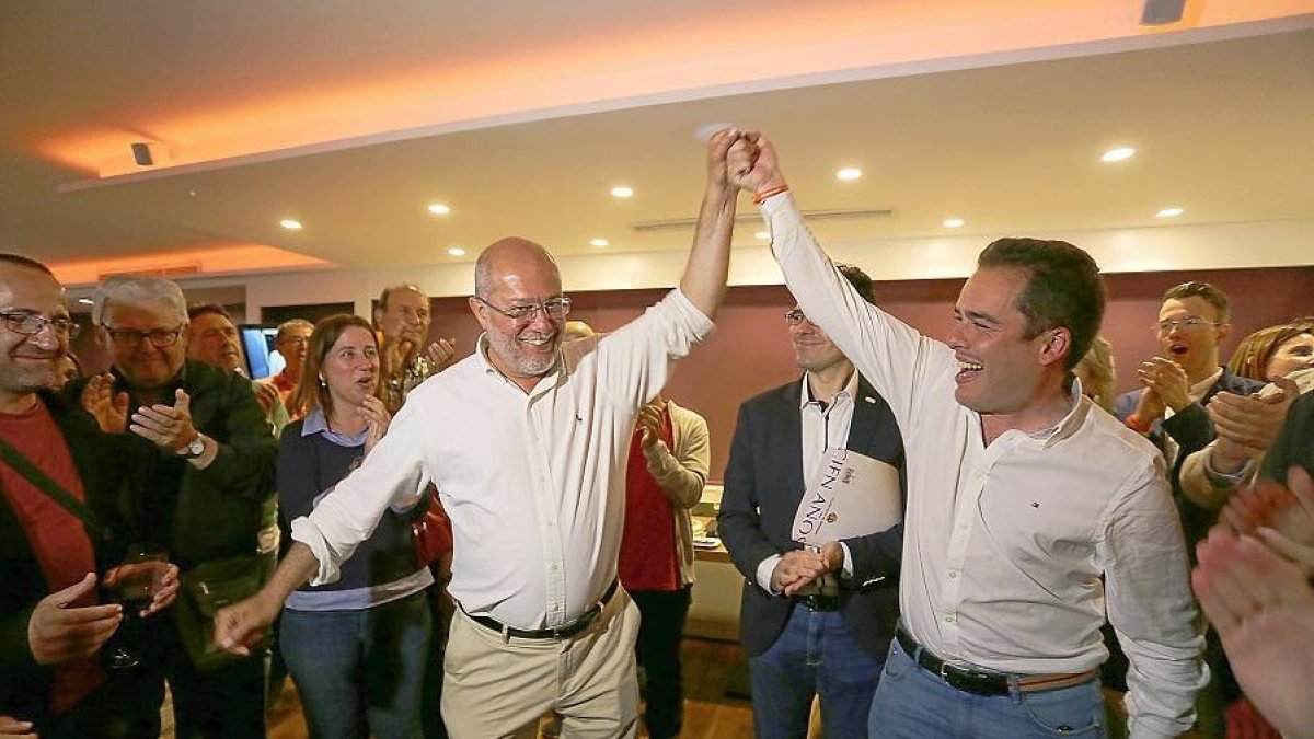 El candidato de Ciudadanos a la Presidencia de la Junta, Francisco Igea, tras conocer los resultados.-ICAL