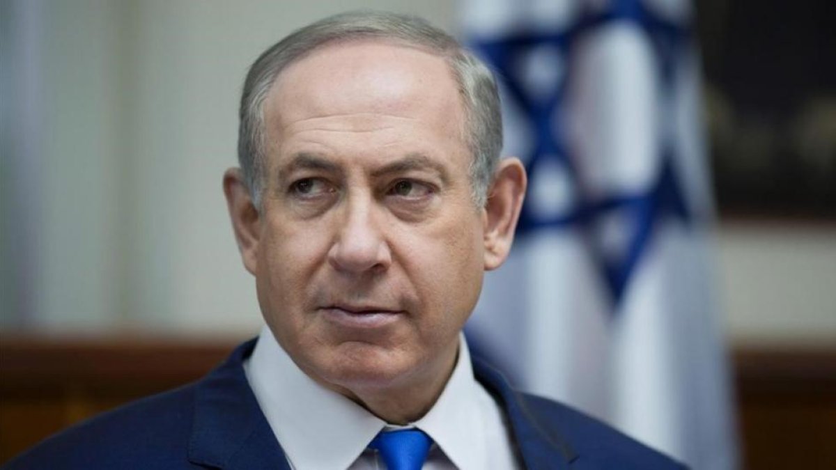Binyamin Netanyahu en una reunión de su gabinete de Gobierno.-ABIR SULTAN