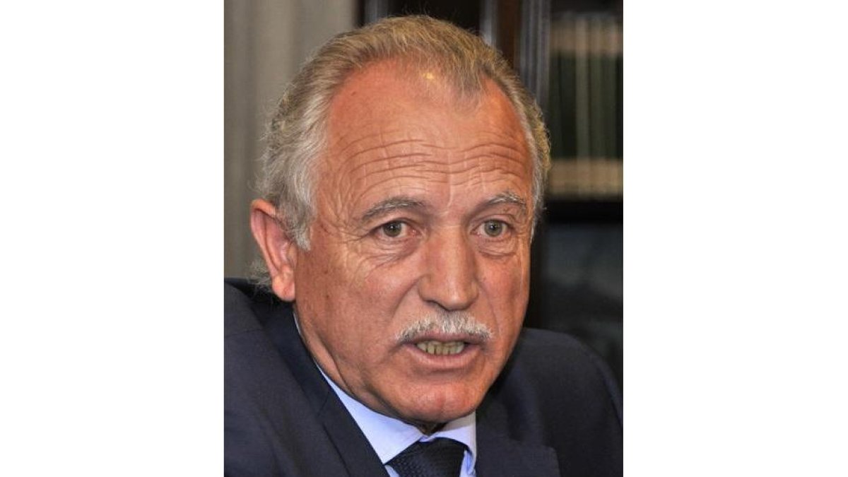 José Antonio de Miguel.-M.TEJEDOR
