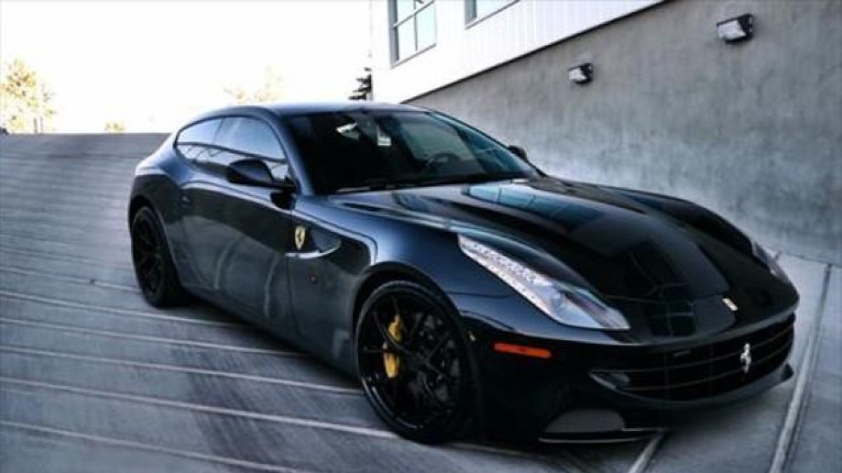 Un Ferrari F151 de los que subasta Hacienda.-ELPERIÓDICO