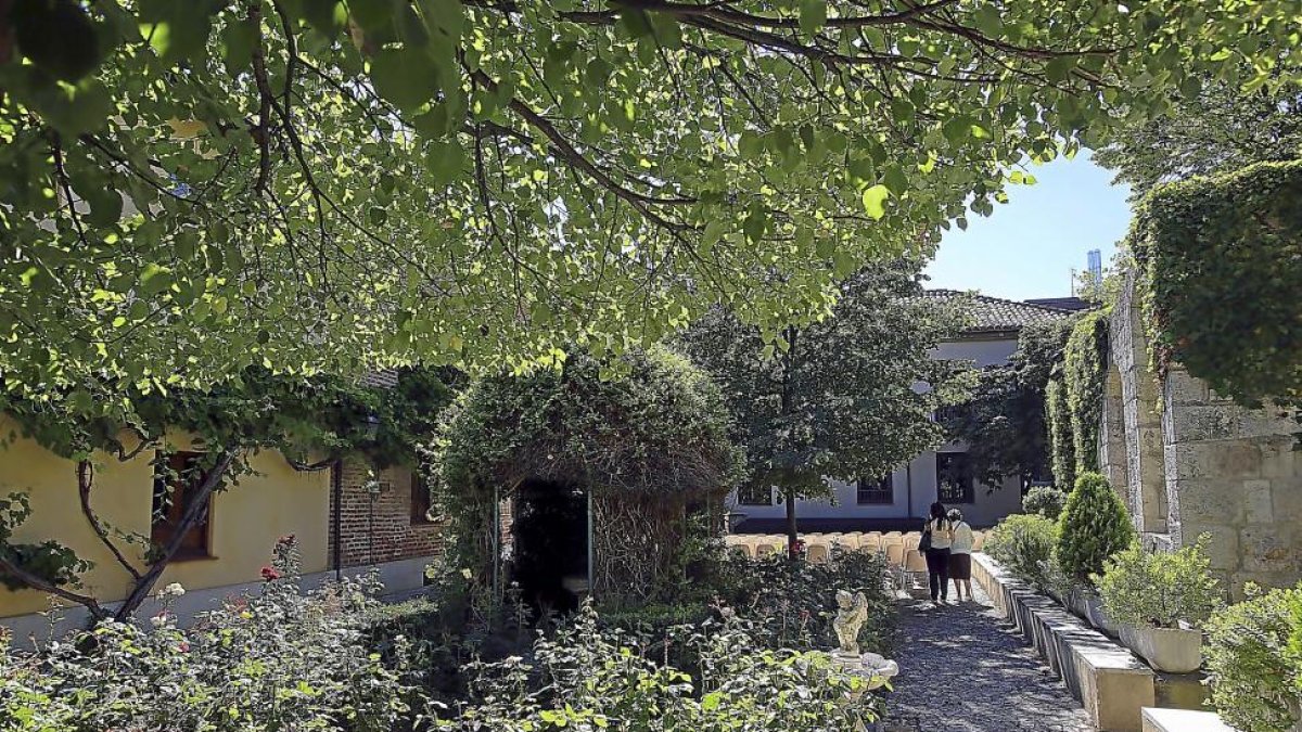Jardines de la Casa de Zorrilla, uno de los escenarios del ‘Tenorio en la Calle’.-ICAL