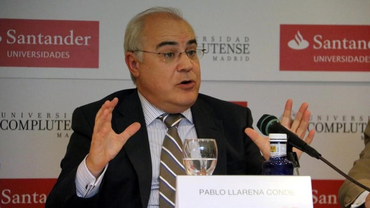 El magistrado Pablo Llarena en los cursos de verano de la Complutense en El Escorial.  /-TANIA TAPIA