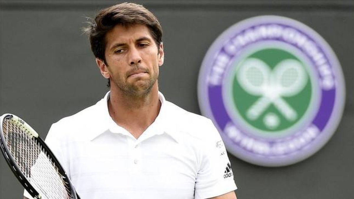 Verdasco se lamenta tras fallar un punto ante Wawrinka.-Foto: EFE / FACUNDO ARRIZABALAGA