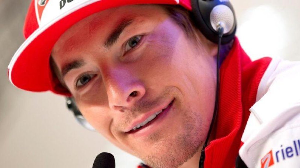 El norteamericano Nickiy Hayden, cuando corría con Ducati.-REUTERS / MAX ROSSI