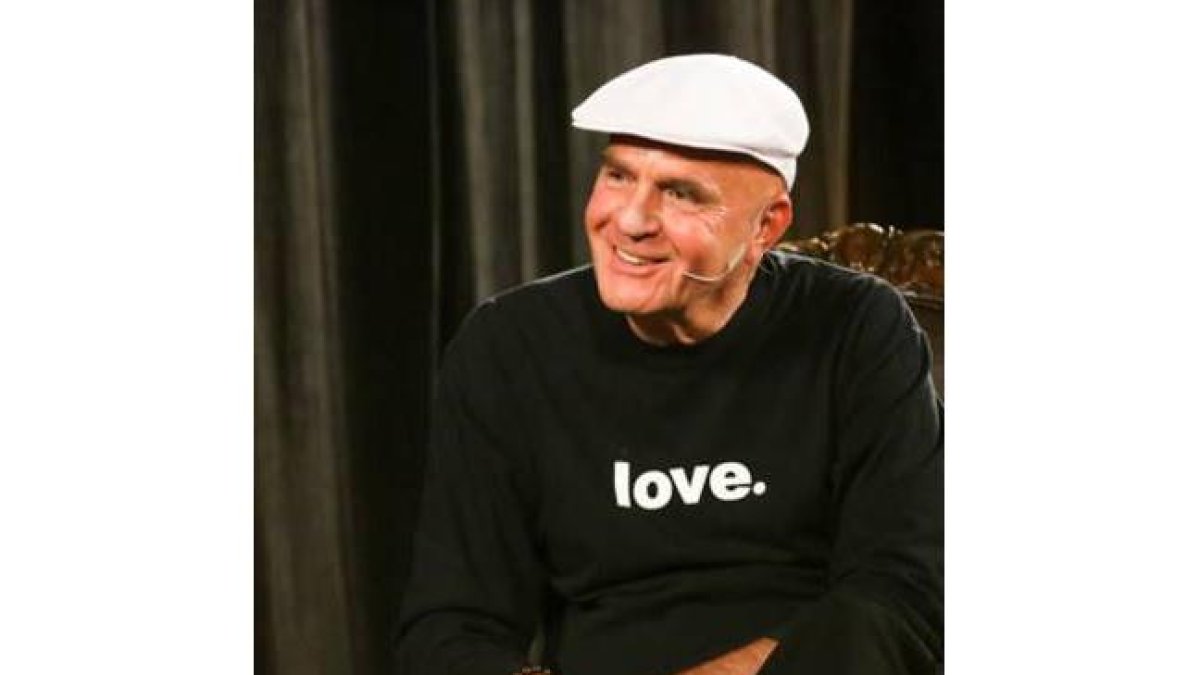 El escritor Wayne Dyer.-DRWAYNERDYER.COM