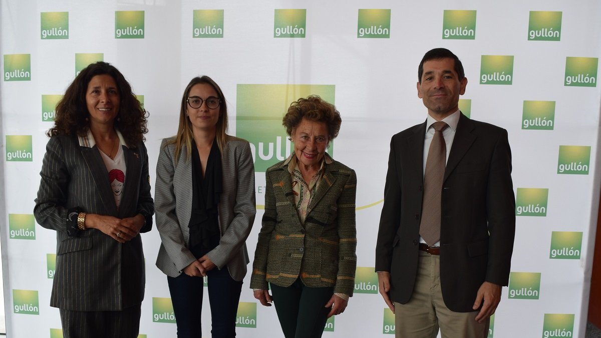 Acuerdo entre Gullón y el Consejo de la Juventud. / E.M.