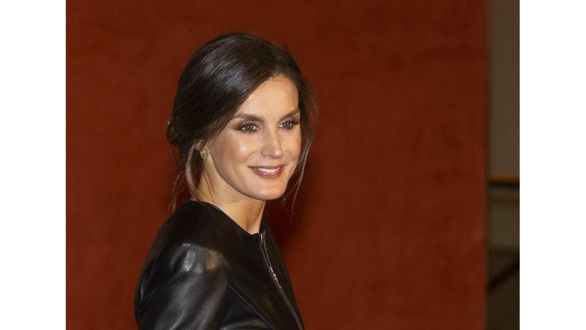 La Reina Letizia a su llegada al Miguel Delibes.-ICAL