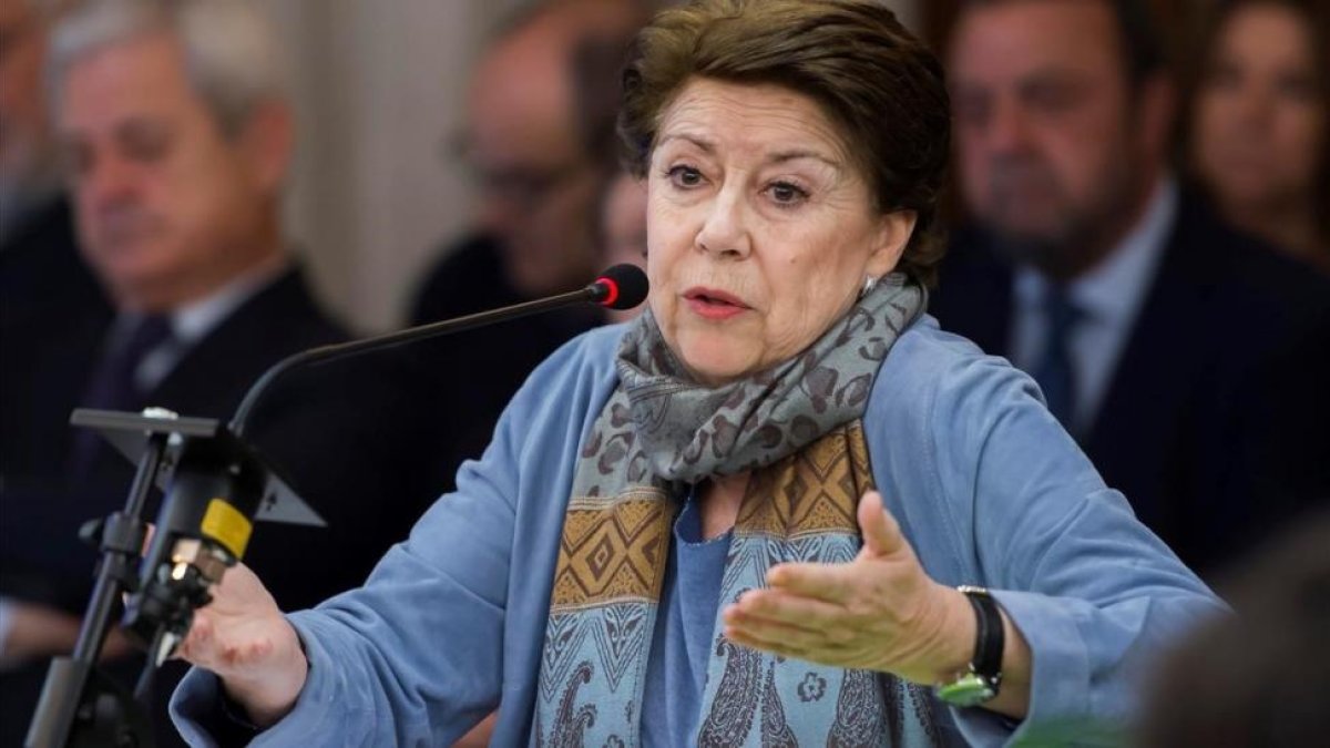 La exconsejera andaluza de Hacienda Magdalena Álvarez declara, este lunes, en el juicio por el caso ERE.-PERIODICO (EFE / RAUL CARO CADENAS)