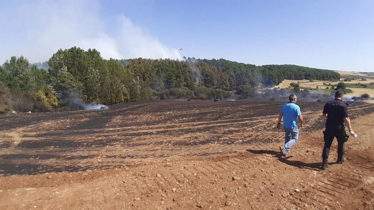Una empacadora provoca un fuego en una zona recreativa cercana a Burgos, archivo.-