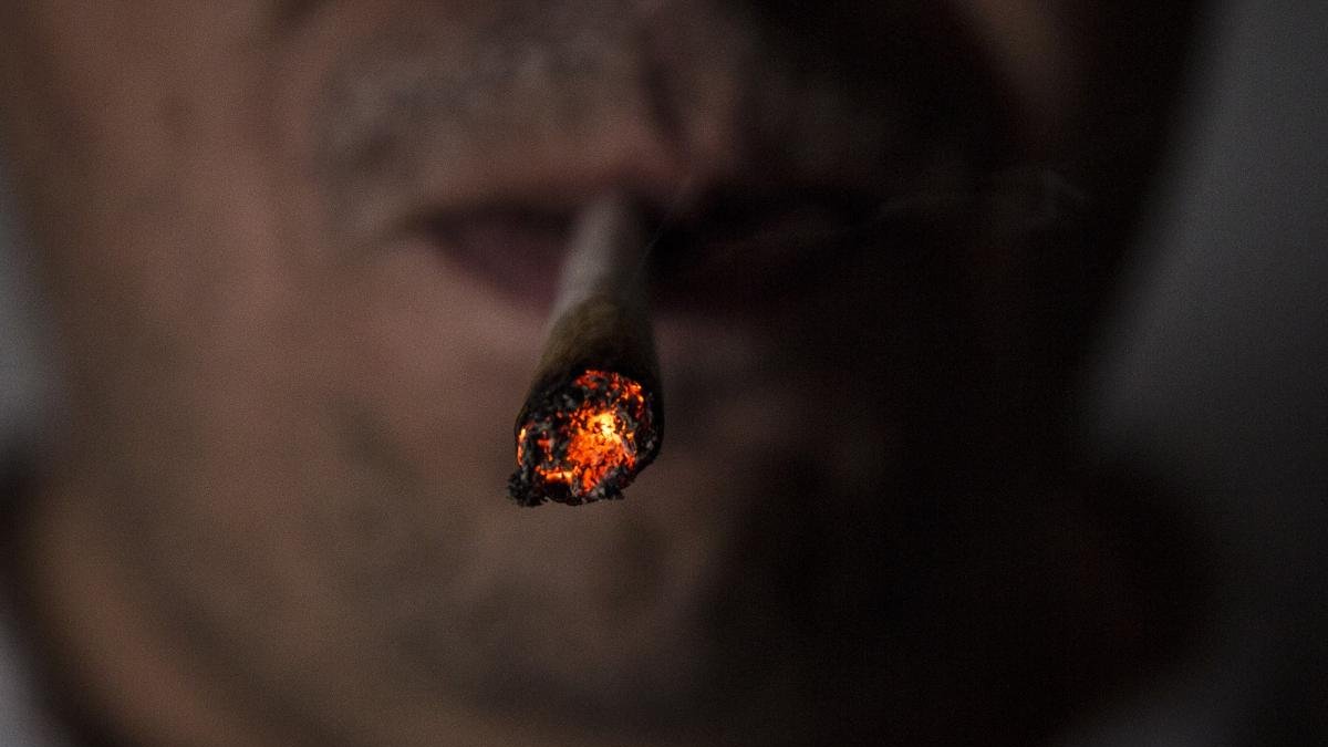Traficante de drogas.-EL MUNDO