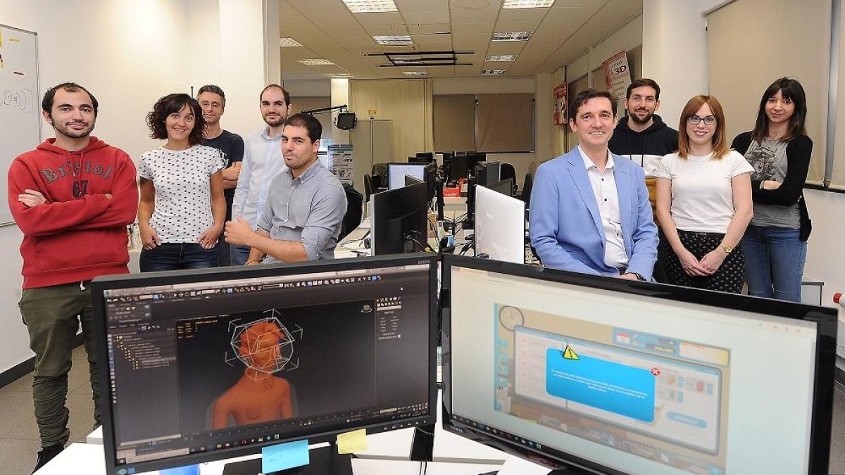 Las seis personas del área de I+D de Simulación y Realidad Virtual del ITCL que han trabajado durante un año y medio en desarrollo de este proyecto.-ISRAEL L. MURILLO