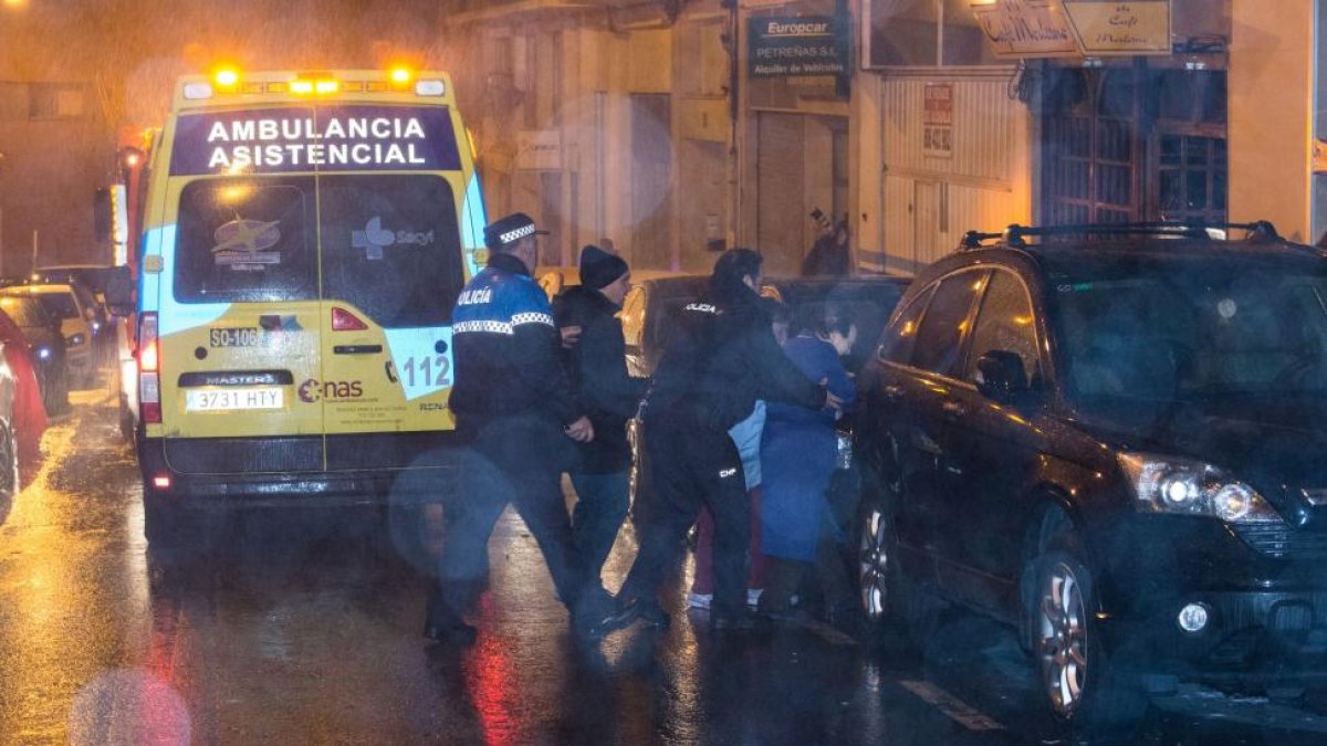 Incendio en un edificio de la calle Angel Terrel en Soria en el que ha fallecido una persona.-CONCHA ORTEGA / ICAL