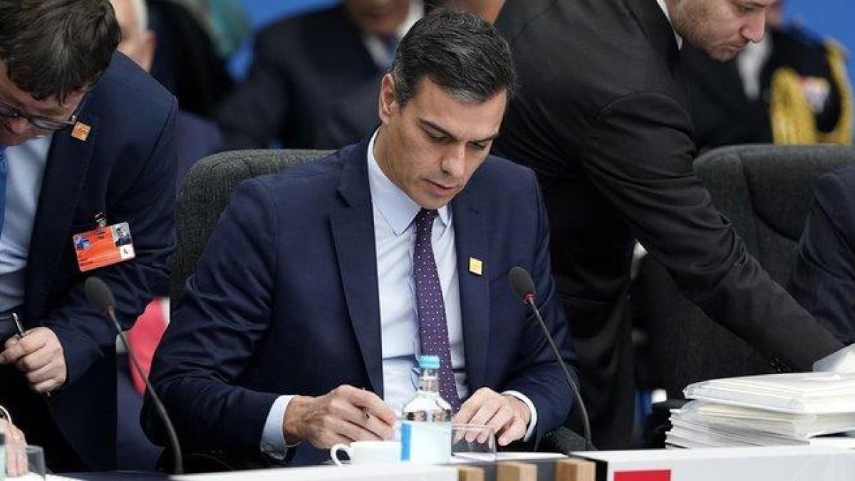 Pedro Sánchez durante la cumbre de la OTAN en Londres, este miércoles.-EFE / EPA / WILL OLIVER