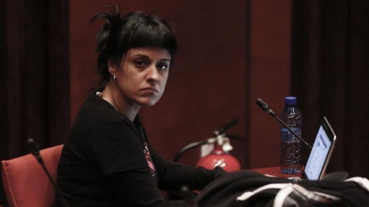 Anna Gabriel, en el Parlament, en una imagen de archivo.-JULIO CARBÓ