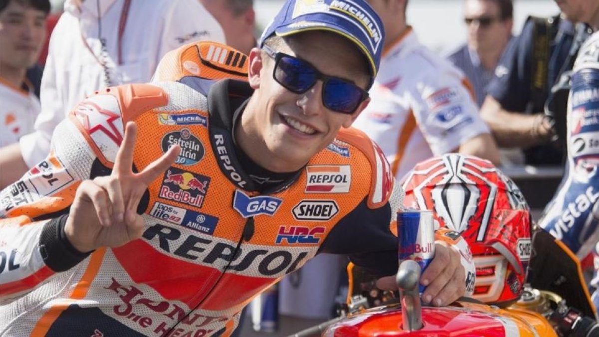 Marc Márquez (Honda) celebra, en Brno, su 'pole' nº 63.-RAFFAELLA GIANOLLA