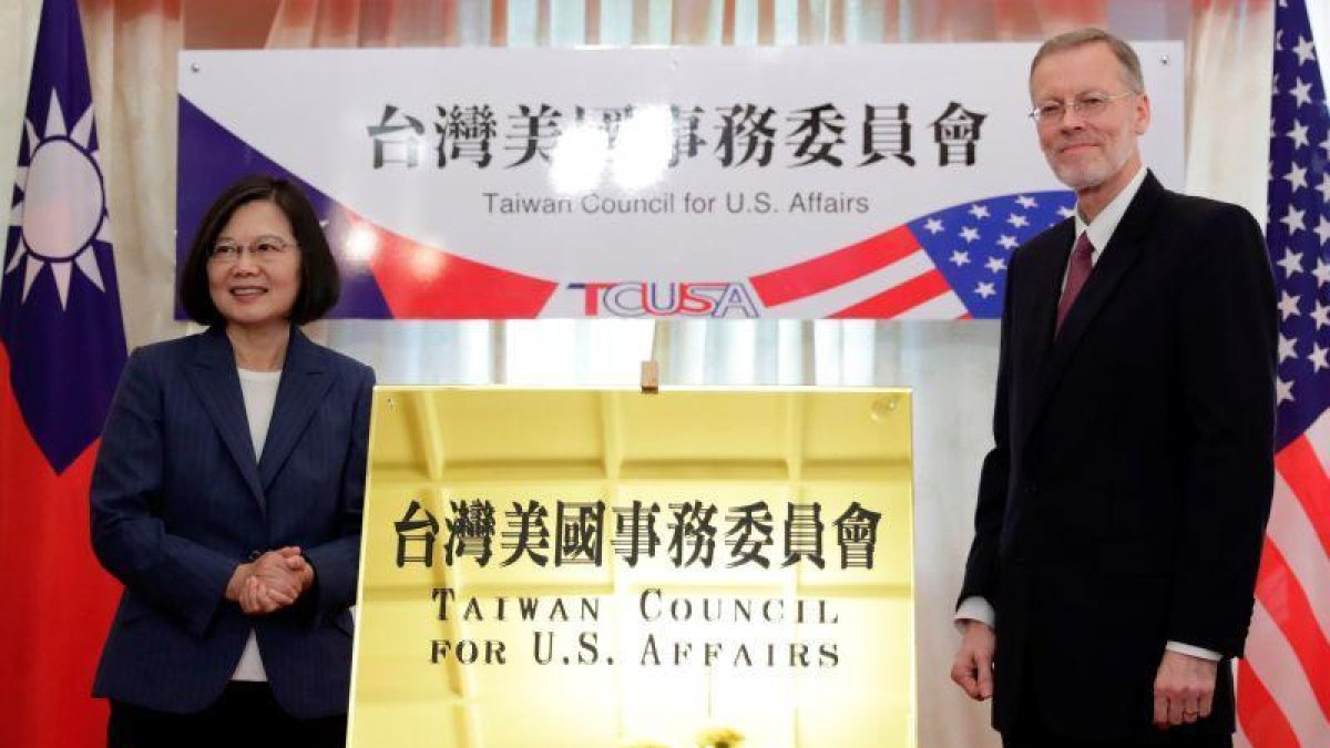 El Departamento de Defensa de Estados Unidos informó sobre una posible venta de misiles y tanques a Taiwán.-EFE