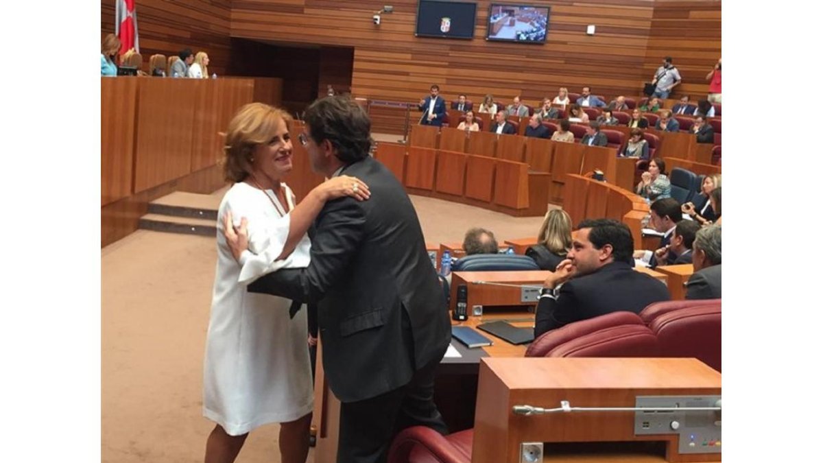 Paloma Vallejo, procuradora por Valladolid del Grupo Popular.-EUROPA PRESS