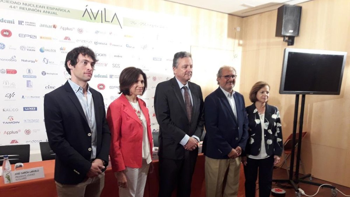José Gacía, Lourdes Borondo, José Antonio Gago, Eugeni Vives y Matilde Pelegrí.-EL MUNDO