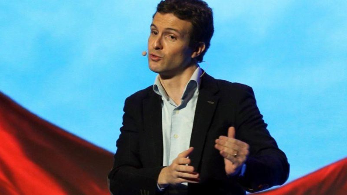 Pablo Casado, durante el acto del PP en Granada.-EFE / PEPE TORRES