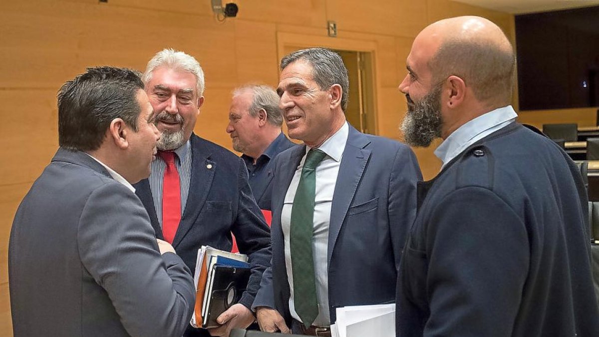 Luis Mariano Santos, Delgado y Sanz Vitorio, en la comisión eólica.-ICAL