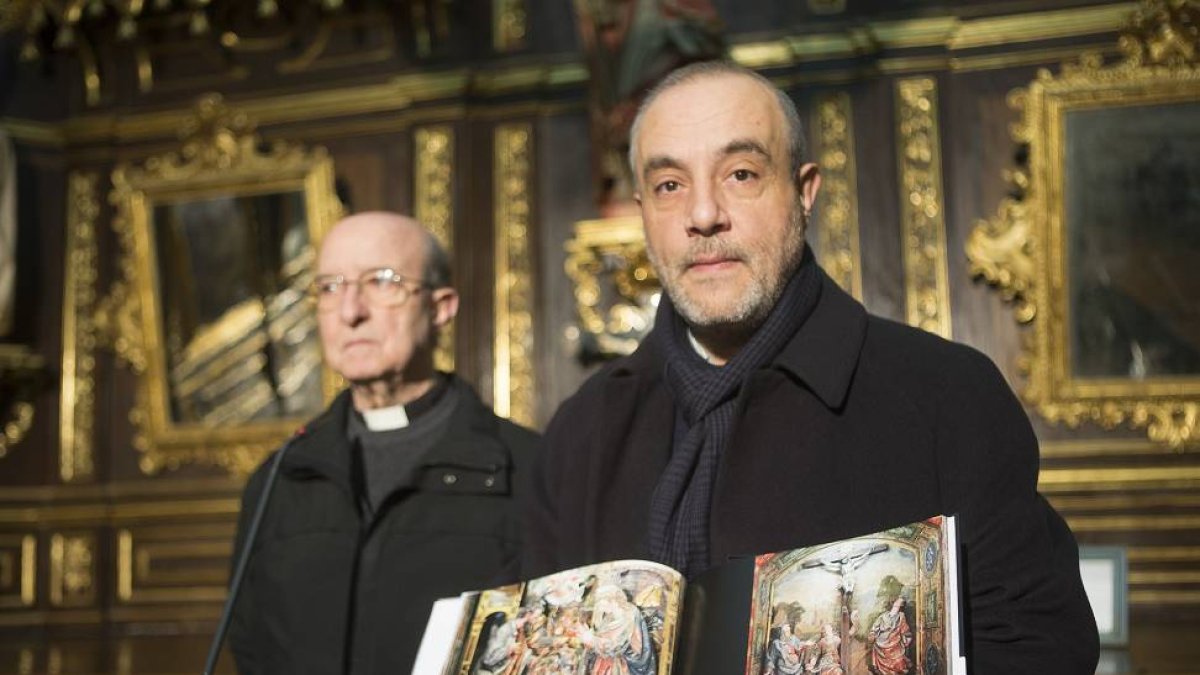 Un libro muestra por vez primera fotos de los sepulcros descubiertos en ...