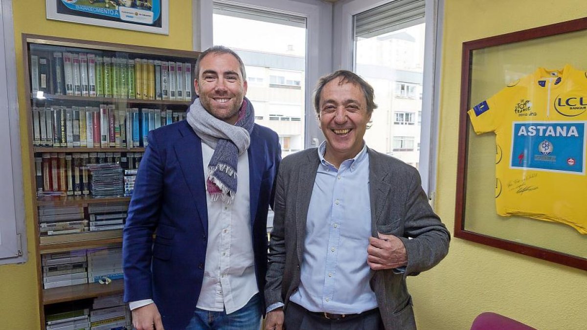 Jorge Santiago y Borja Lara, ayer en la Fundación de Deportes.-P. REQUEJO