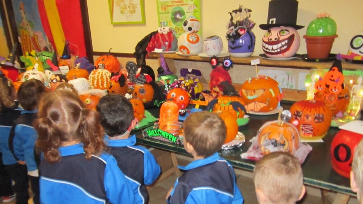 Exposición de calabazas en el colegio La Milagrosa de Tudela de Duero. - EM