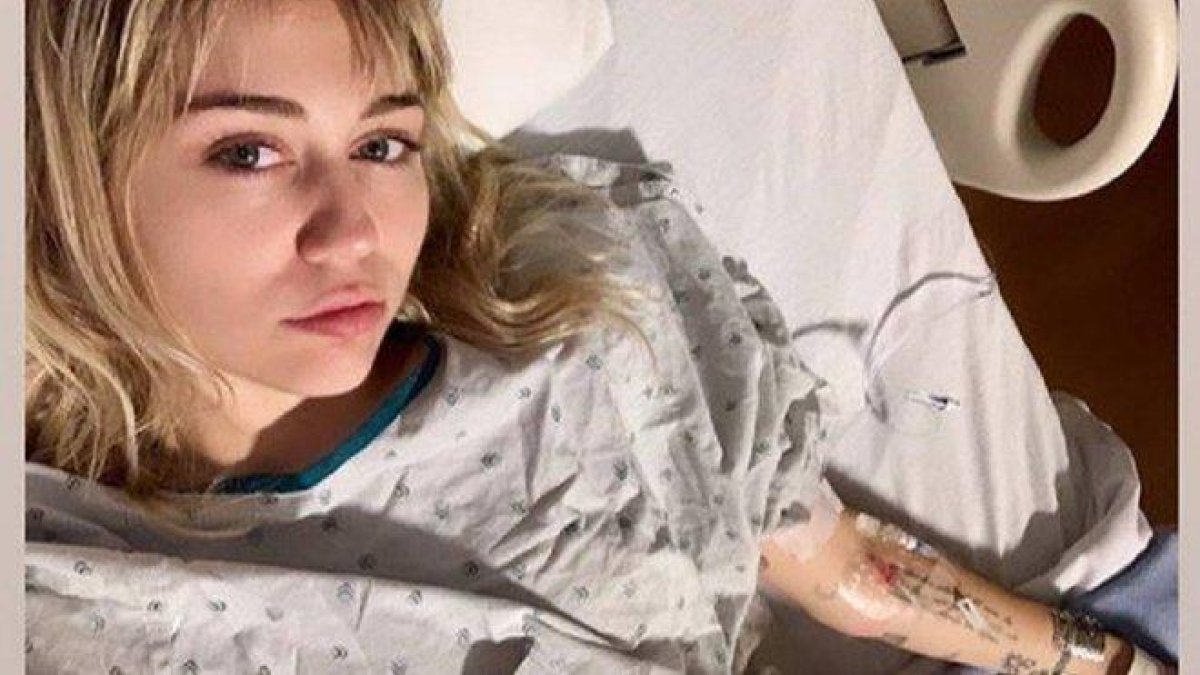 Miley Cyrus, en el hospital.-INSTAGRAM