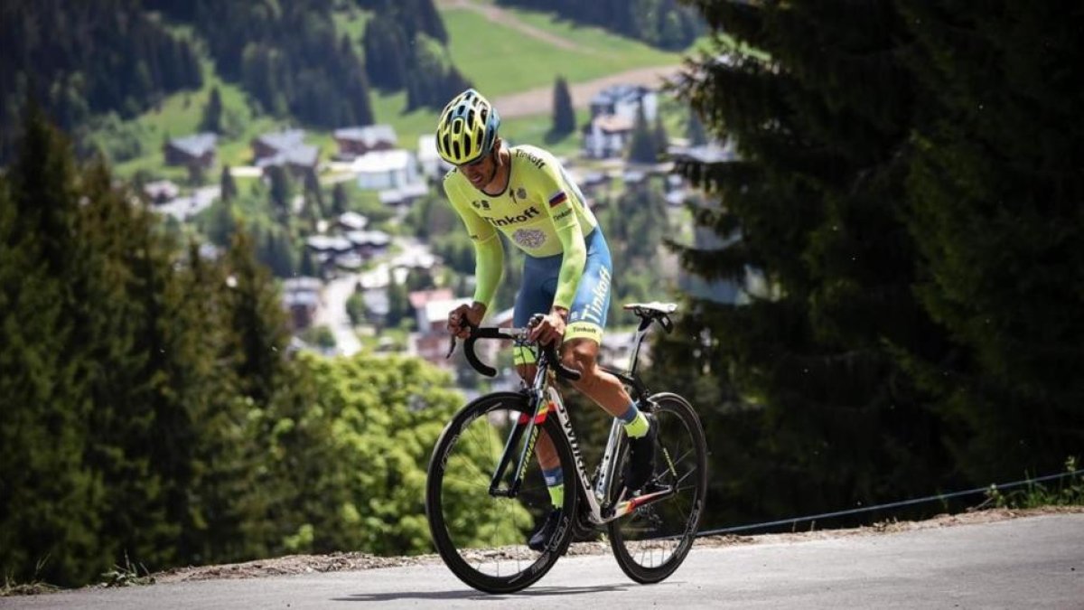 Alberto Contador, durante la dura etapa prólogo del Dauphiné 2016, tras el que se ha enfundado el jersey amarillo de líder.-AFP