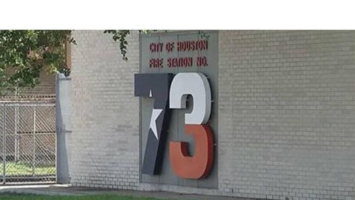 La estación de bomberos número 73 de Houston donde han sido abandonados los menores.-