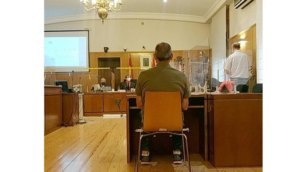 El supuesto 'hombre de paja' utilizado por su compañero de banquillo y presunto 'cerebro' de la estafa. -E. PRESS