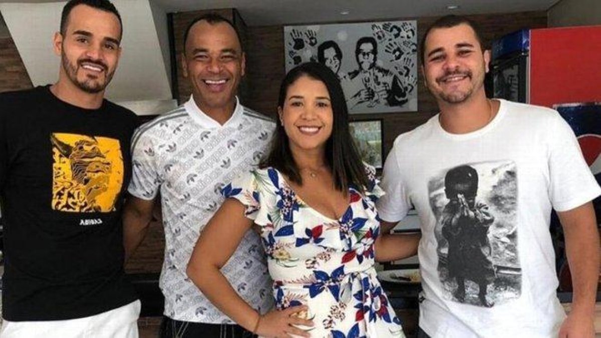 La familia Cafu.-SPORT