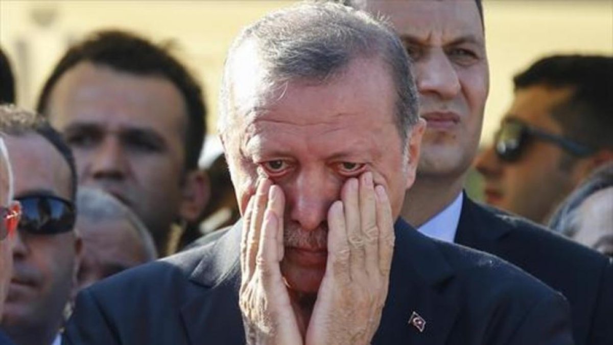 -AP / EMRAH GUREL