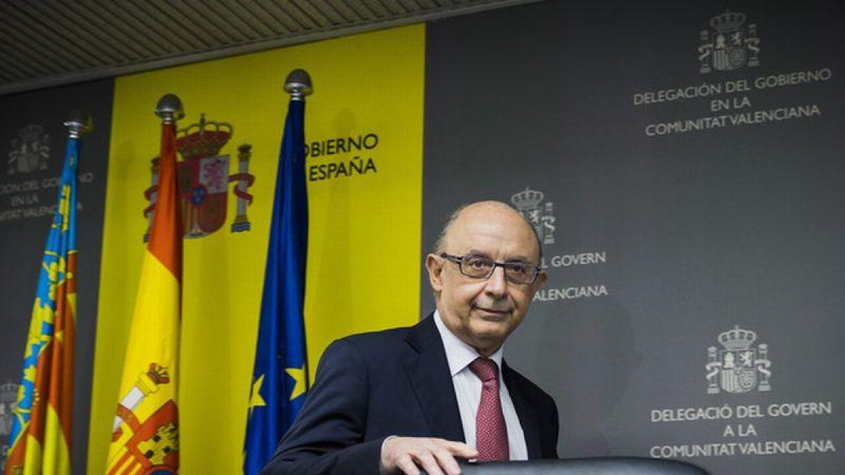 El ministro de Hacienda, Cristóbal Montoro.-MIGUEL LORENZO