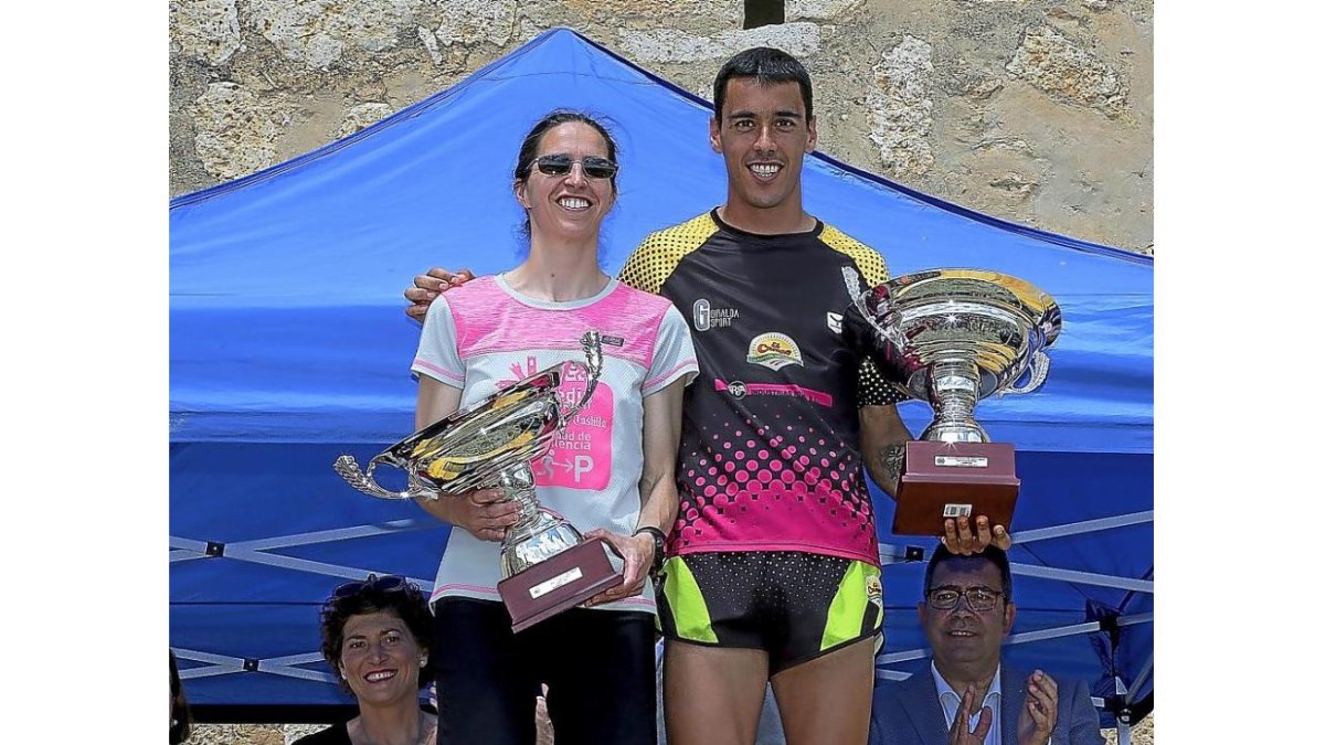 Alicia Diago y Rubén Sánchez, vencedores absolutos del circuito.-MONTSE ÁLVAREZ