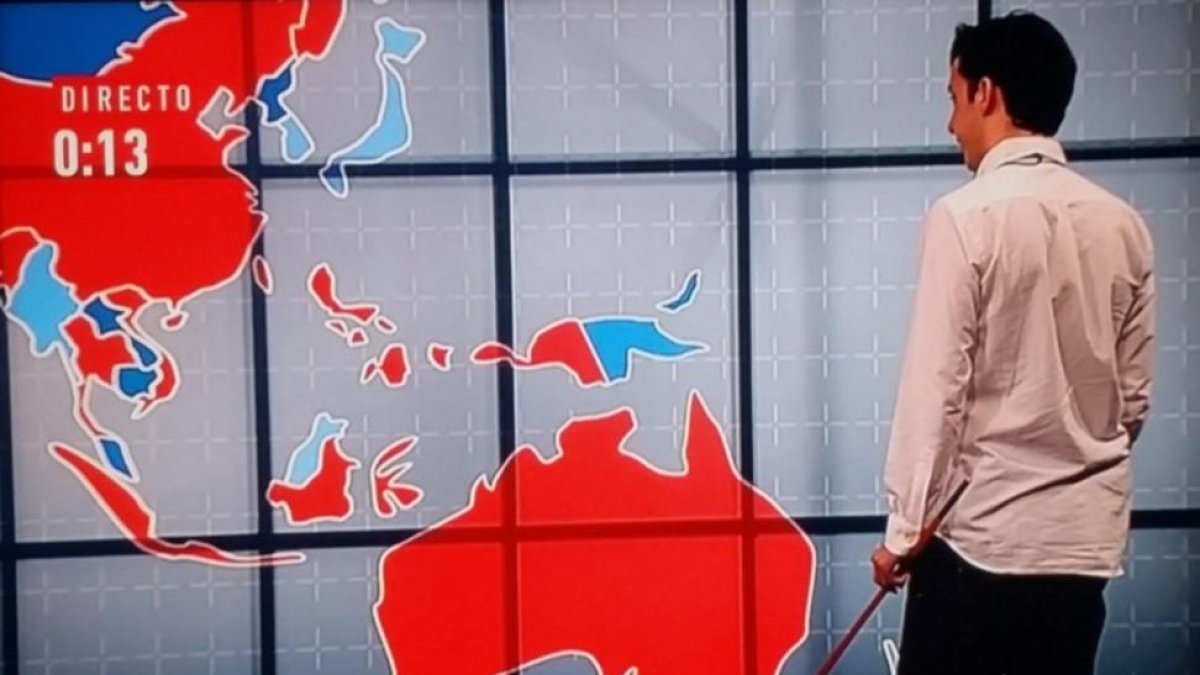 'Si es un perro te muerde'. Fran Nicolás tenía delante Australia pero no supo identificarla en el mapa.-TELECINCO