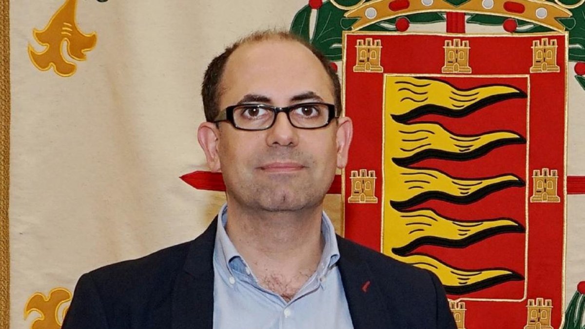 Imagen de archivo del concejal de Seguridad del Ayuntamiento de Valladolid, Luis Vélez.-ICAL