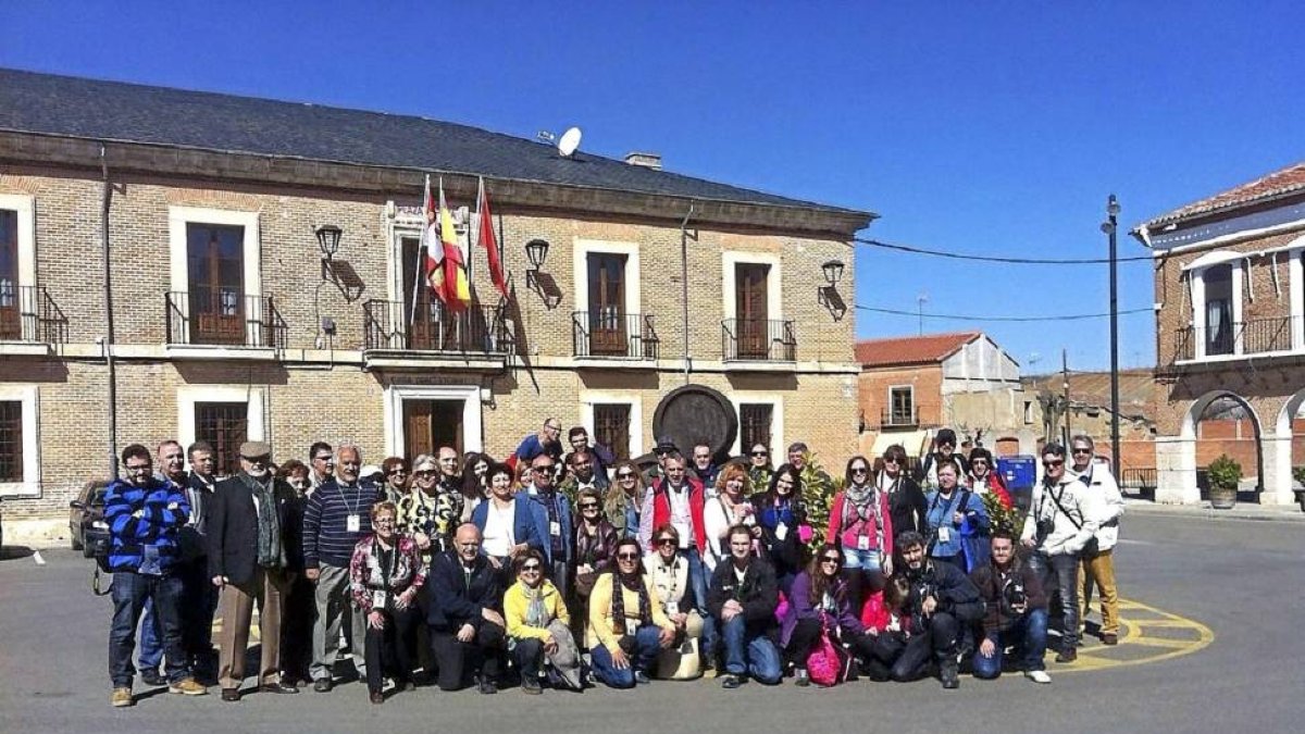 Foto de familia de los participantes en la fotoquedada de La Seca-El Mundo