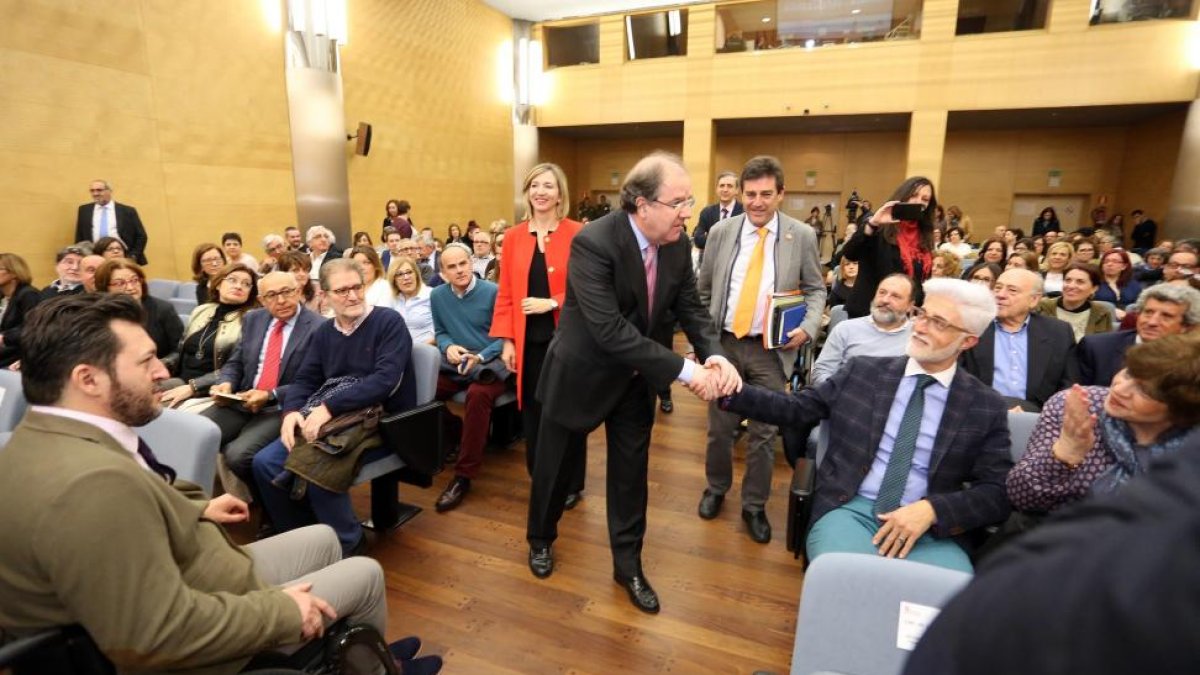 El presidente de la Junta, Juan Vicente Herrera, momentos antes de inaugurar la Jornada '10 años atendiendo a la Dependencia en Castilla y León'-ICAL