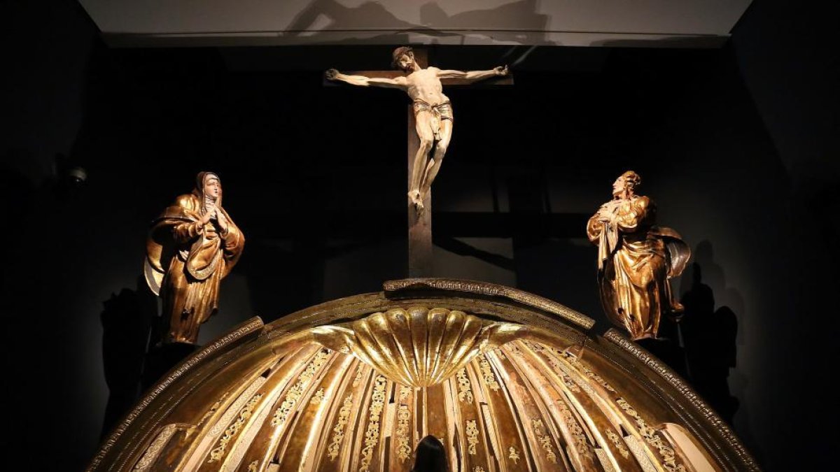 Retablo de la Iglesia de San Benito en la Exposición 'Hijo de Laocoonte. Alonso Berruguete y la Antigüedad pagana'.-ICAL