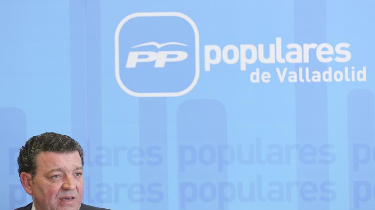 El presidente del Comité Organizador del XIV Congreso del PP de Valladolid, Luis Miguel González Gago, informa sobre el próximo Congreso del PP de Valladolid-ICAL