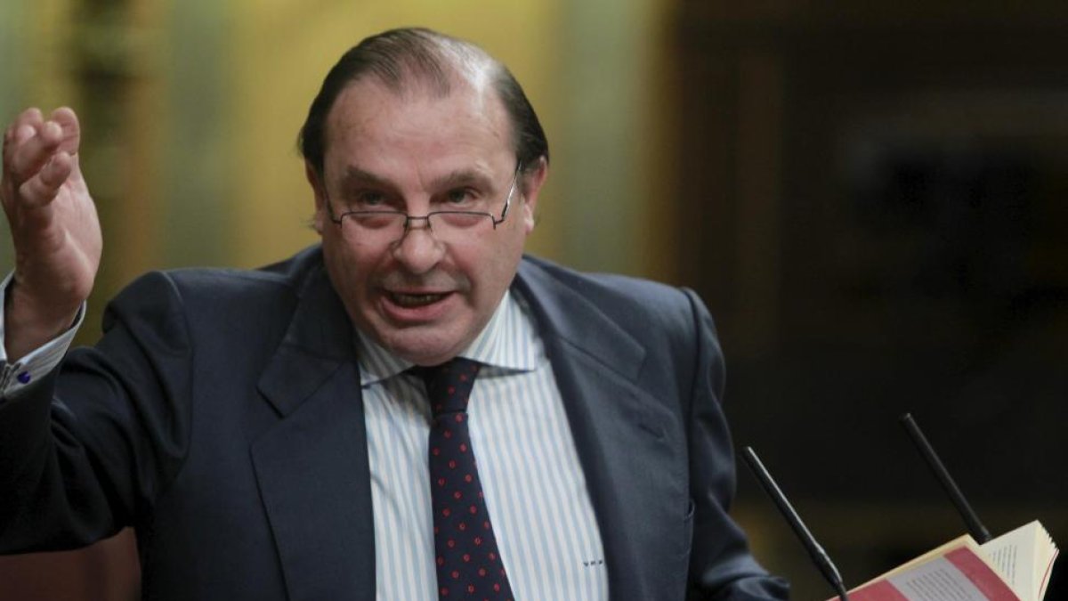 El diputado popular Vicente Martínez-Pujalte durante una Comisión en el Congreso de los Diputados.-EL MUNDO
