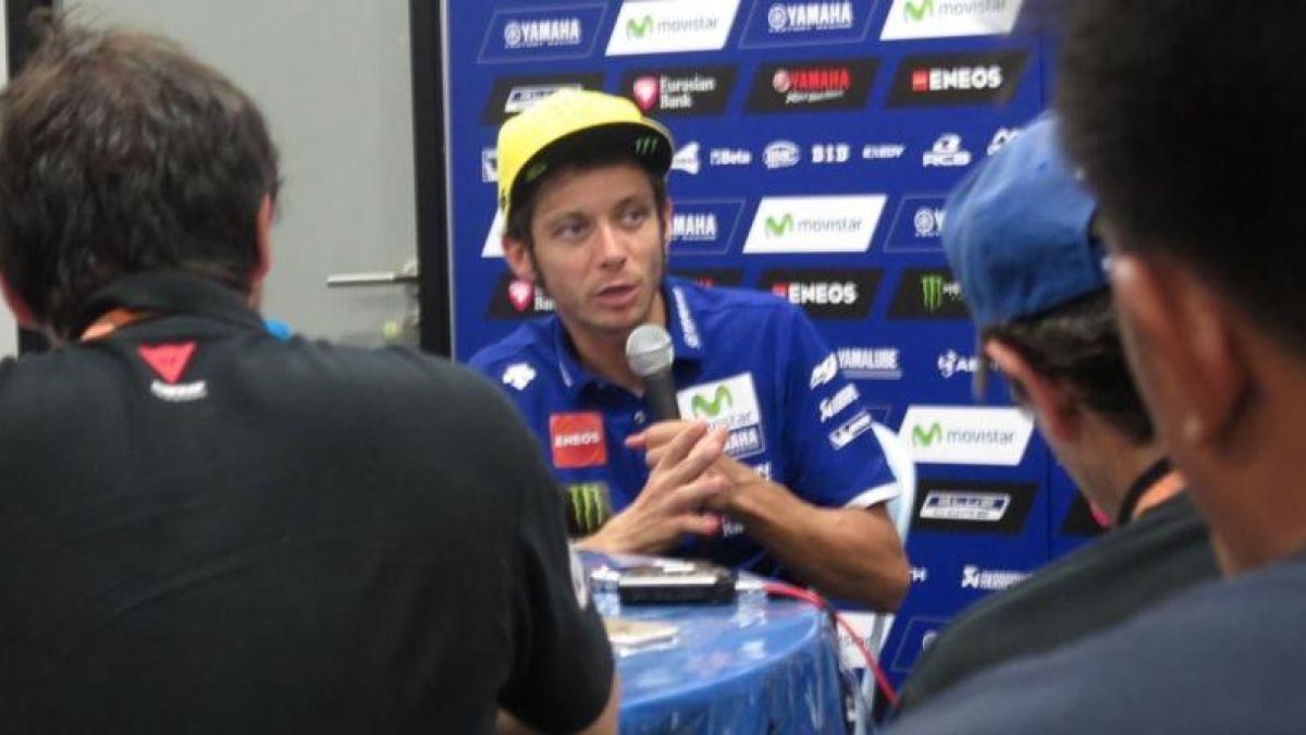 Valentino Rossi ha explicado hoy a los periodistas, en Sepang, que la pista es magnífica 