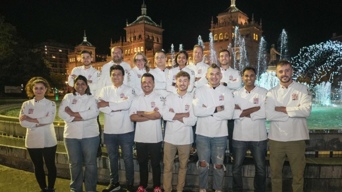 Los chefs participantes en la plaza Zorrilla de Valladolid. PHOTOGENIC