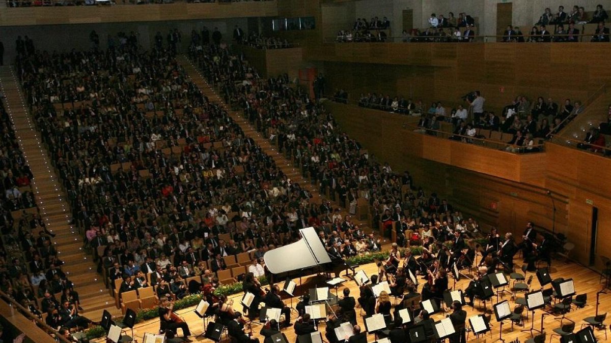 La OSCyL en un concierto en el Auditorio.-J. M. LOSTAU
