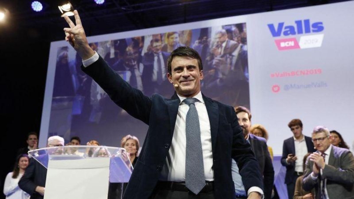 Manuel Valls, el 13 de diciembre, en un acto de presentación de su candidatura.-FERRAN NADEU