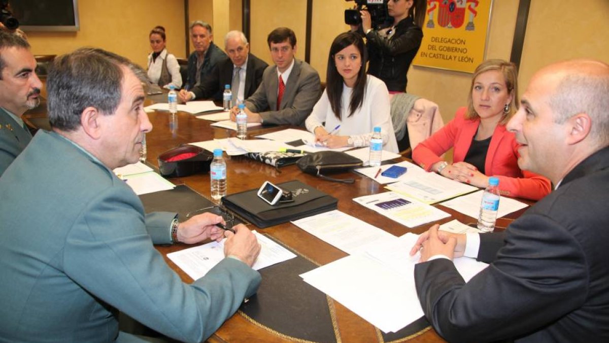 El subdelegado del Gobierno, Jorge Llorente, durante la Comisión de Tráfico-El Mundo