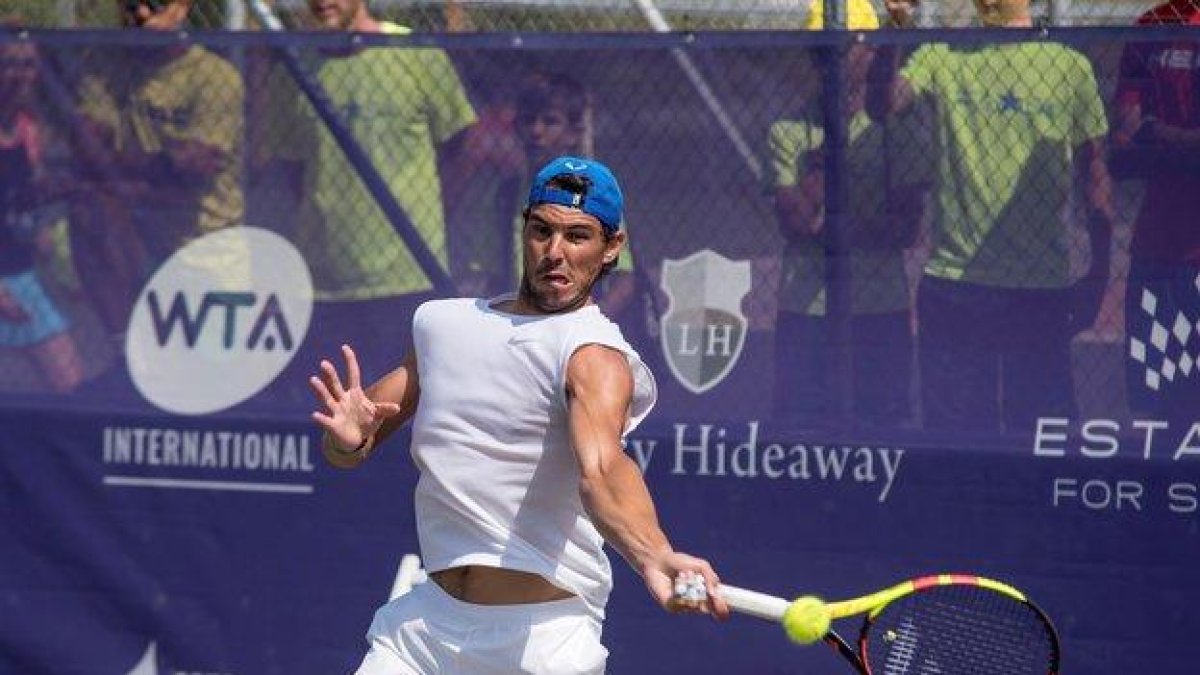 Rafael Nadal, este jueves, en Santa Ponça (Mallorca).-EFE / ATIENZA