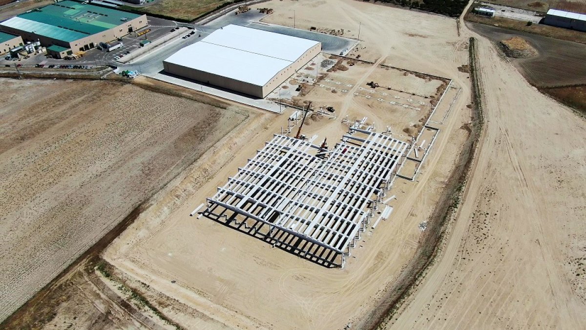 Vista aérea de la ampliación que la empresa está llevando a cabo en sus instalaciones de Medina del Campo. D.V.