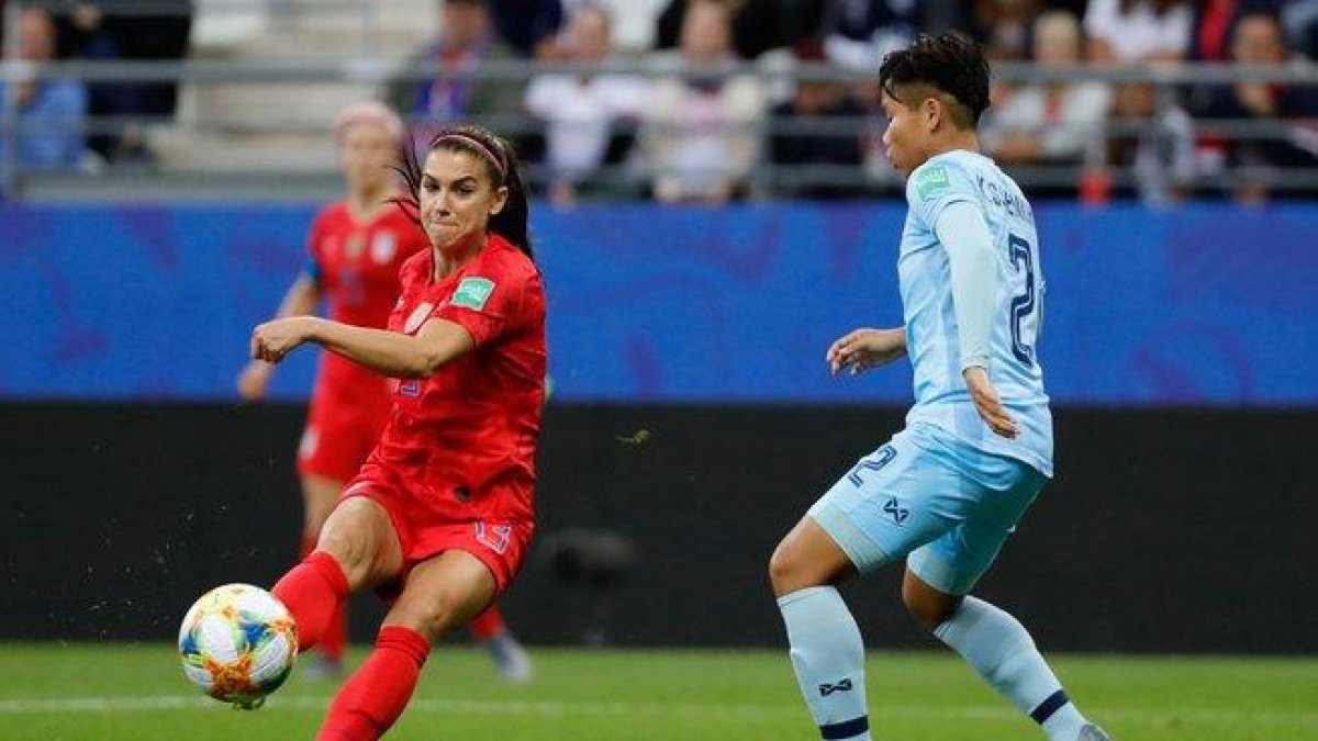 Morgan marca uno de sus cinco goles a Tailandia en el Mundial femenino.-